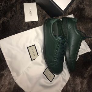 Mens Gucci sneakers